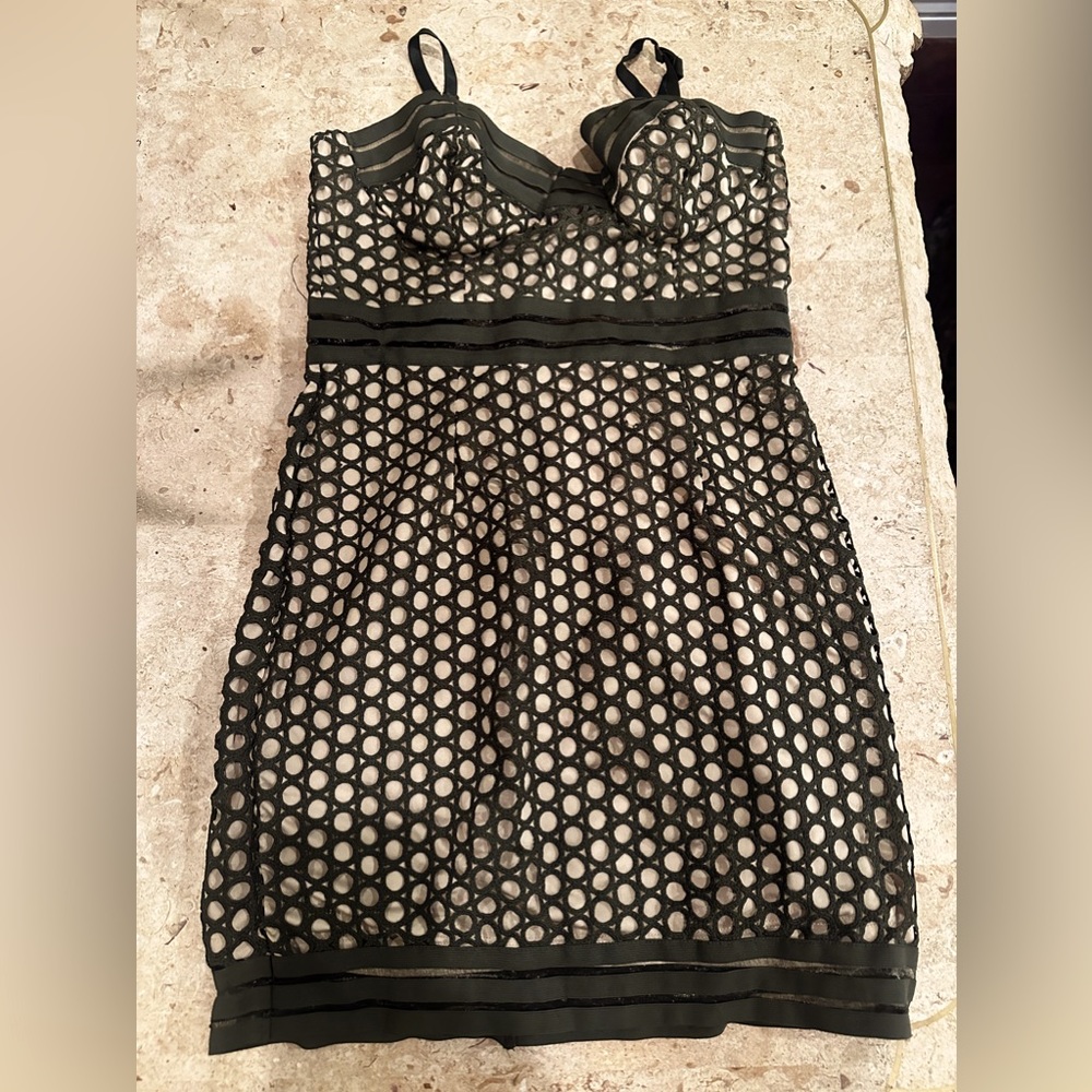 Green dress Venus size 8